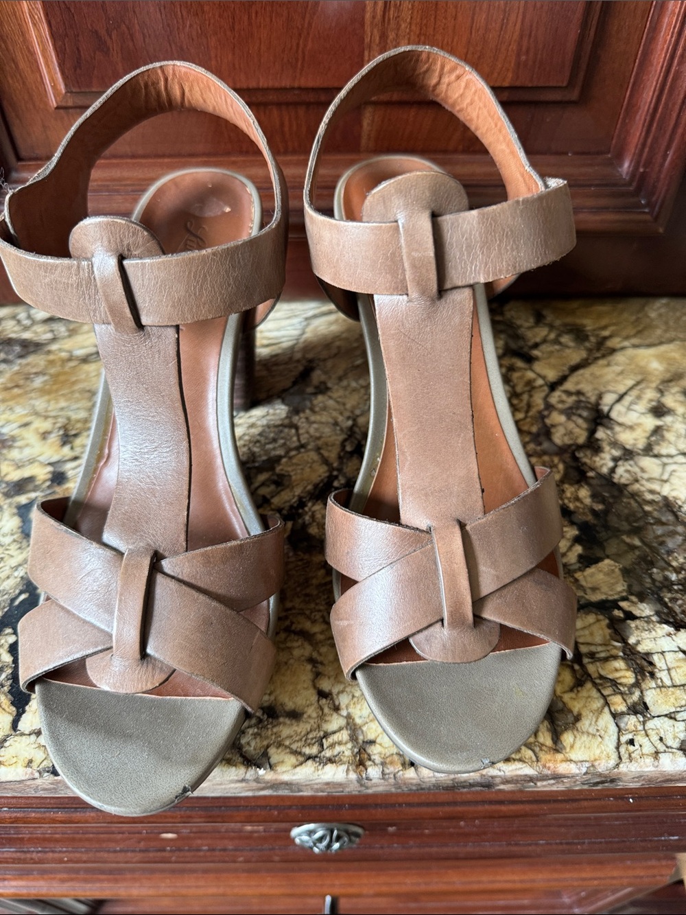 Lucky Brand Tan Leather T-Strap Heeled Sandals